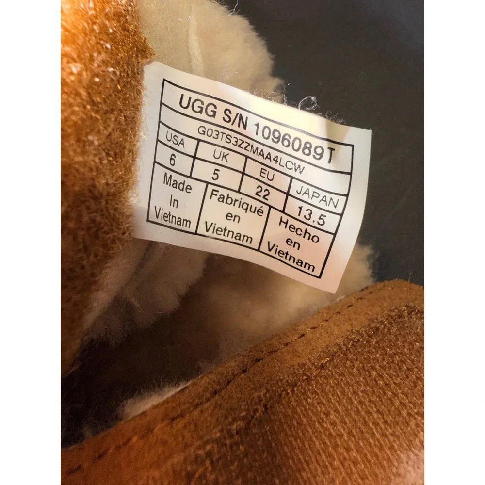 UGG Keelan Chestnut Suede Sheepskin‎ Toddler Boots Sz 6